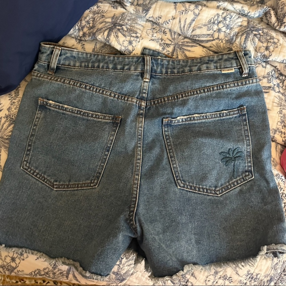 Billabong X Salty Blonde So Vibey Denim Shorts